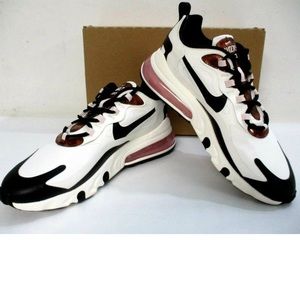 Women's Nike Air Max 270
React SE Casual Shoes